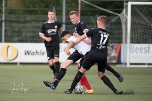Foto's Roda'46 Leusden 1 - v.v. Hierden 1 - 30 augustus 2021 foto 3/16