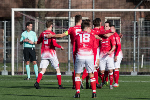 Foto's v.v. Hierden 1 - SVZW 1 - 26 februari 2022 foto 4/8