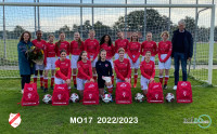 Nieuwe voetbaltassen voor de MO17-1
