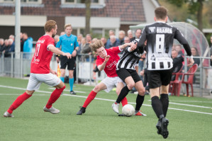 Foto's v.v. Hierden 1 - Bennekom 1 - 26 oktober 2019 foto 16/35