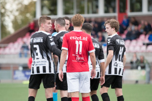 Foto's v.v. Hierden 1 - Bennekom 1 - 26 oktober 2019 foto 24/35