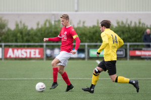 Foto's v.v. Hierden 1 - Dos Kampen 1 - 9 november 2019 foto 7/30