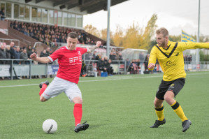 Foto's v.v. Hierden 1 - Dos Kampen 1 - 9 november 2019 foto 15/30