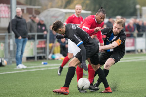 Foto's v.v. Hierden 1 - KHC 1 - 23 november 2019 foto 15/32