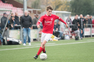 Foto's v.v. Hierden 1 - KHC 1 - 23 november 2019 foto 19/32