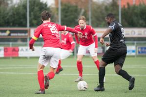 Foto's v.v. Hierden 1 - KHC 1 - 23 november 2019 foto 21/32