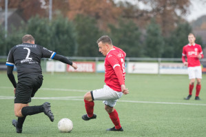 Foto's v.v. Hierden 1 - KHC 1 - 23 november 2019 foto 27/32
