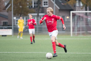 Foto's v.v. Hierden 1 - KHC 1 - 23 november 2019 foto 28/32