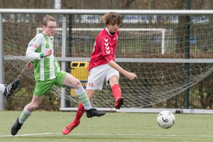 Foto's asv Dronten JO17-4 - Hierden JO17-2 - 7 december 2019 foto 4/24