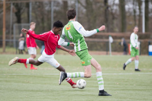 Foto's asv Dronten JO17-4 - Hierden JO17-2 - 7 december 2019 foto 6/24