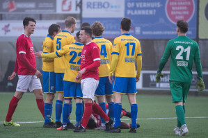 Foto's DZC '68 1 - v.v. Hierden 1 - 25 januari 2020 foto 24/26