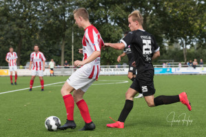 Foto's IJVV 1 - v.v. Hierden 1 - 22 augustus 2020 foto 17/39