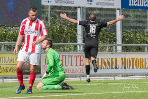 Foto's IJVV 1 - v.v. Hierden 1 - 22 augustus 2020 foto 1/39