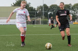 Foto's v.v. Hierden VR1 - Terschuurse Boys VR1 - 26 september 2020 foto 3/20